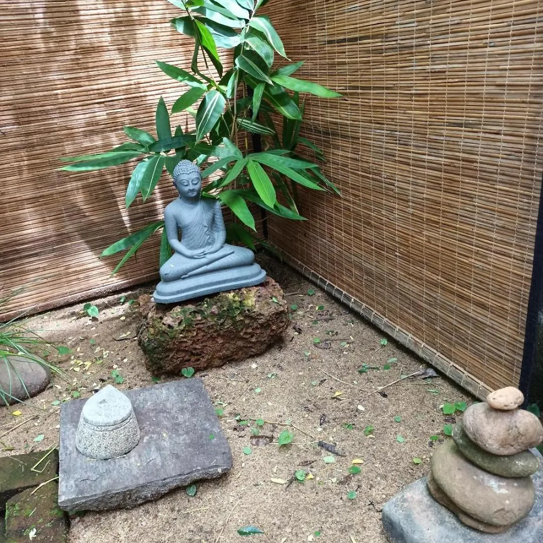 Apartment Idor Holidays Sri Jayewardenepura Kotte